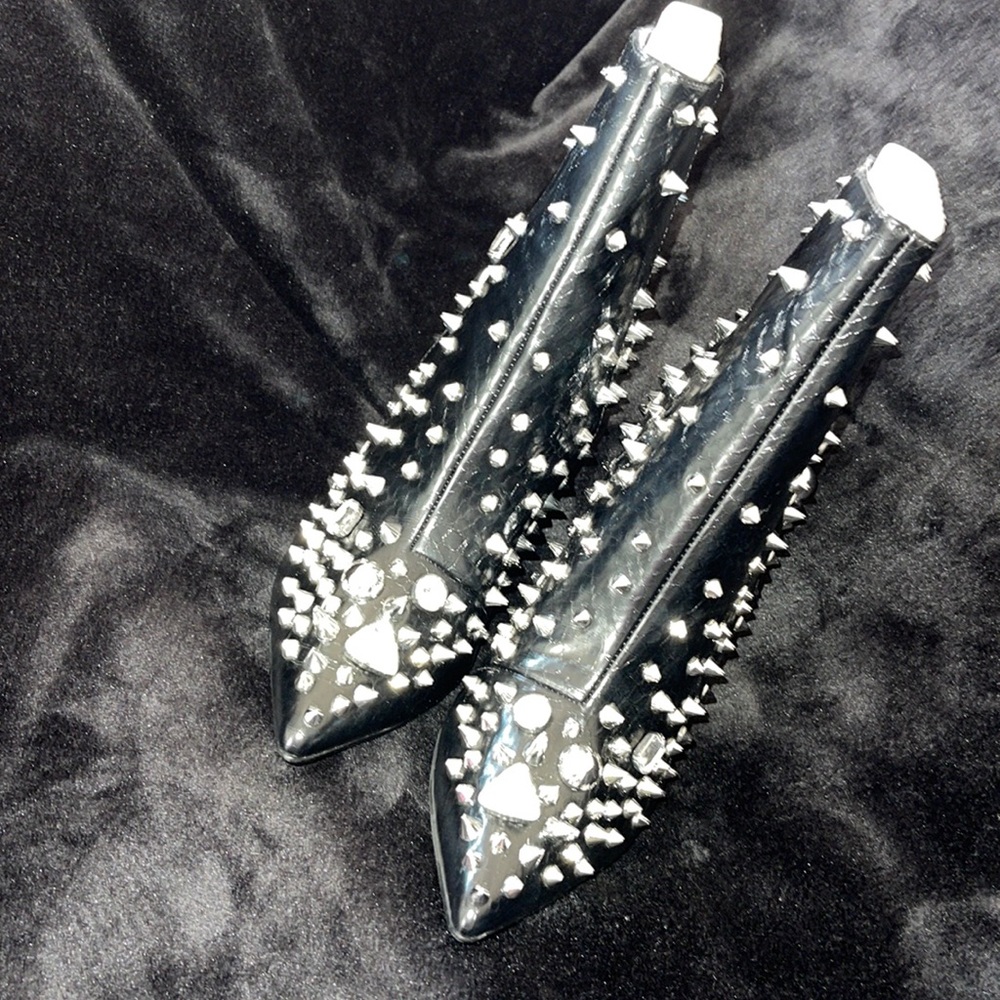 Black Spiked Steve Madden Heals Brand New